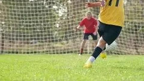 杜兰特离队汤普森伤停，勇士首战失利，重建之路漫漫