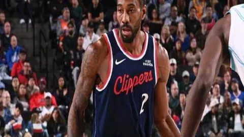 “泰山23星赴梅州集结，国脚最新动态揭晓，国青队长同访现身”